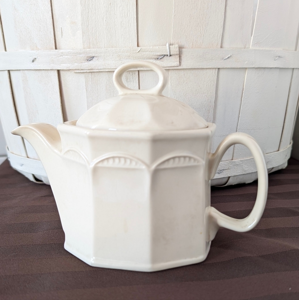Steelite International, Monte Carlo Teapot, Made In England, 2-Cup Teapot